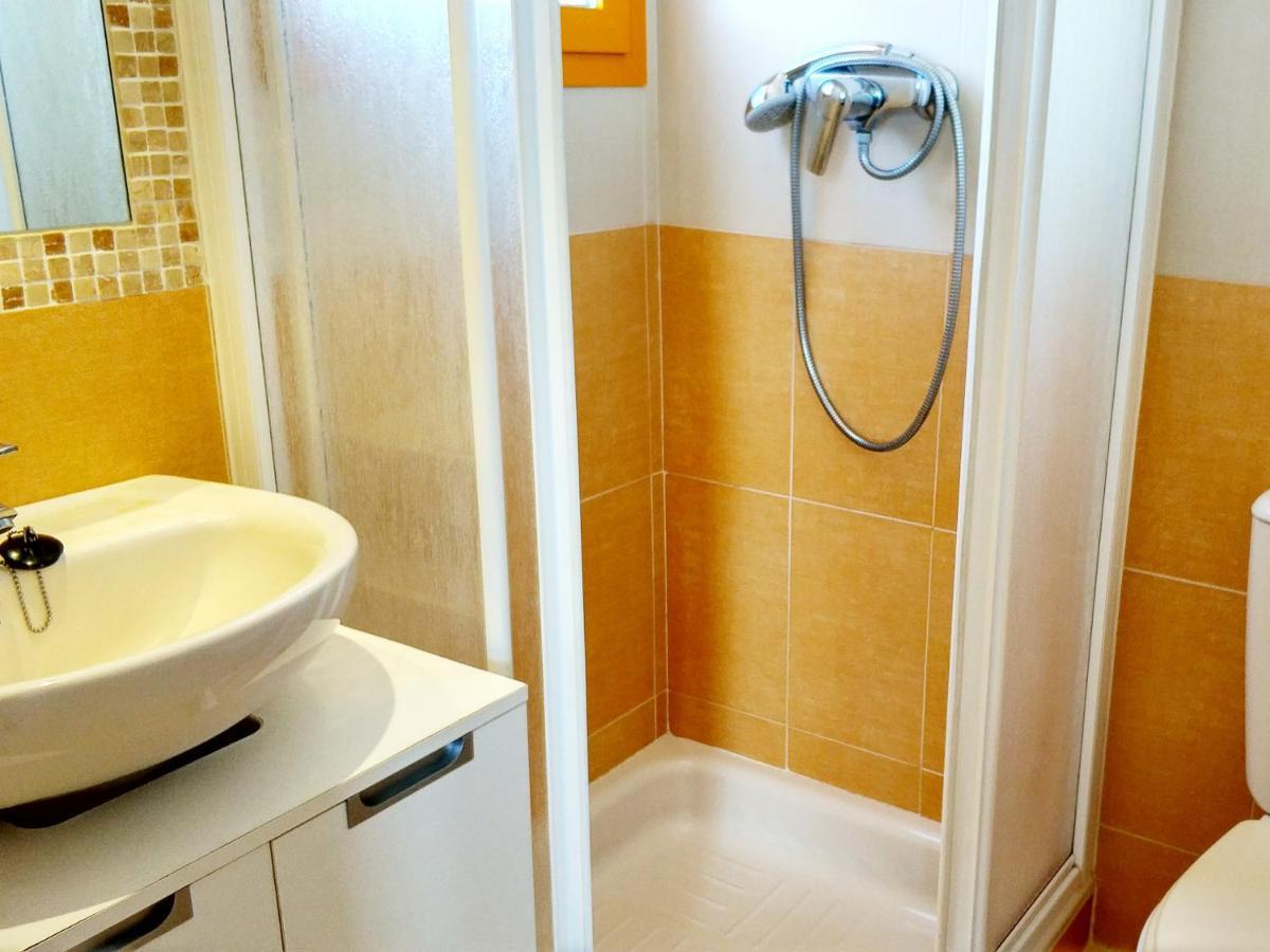קלפה Apartamentos Ambar Beach מראה חיצוני תמונה